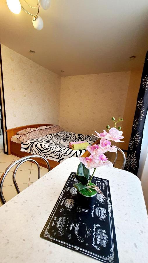 Apartments On Sotsialisticheskaya Kak Doma Бобруйск Екстериор снимка