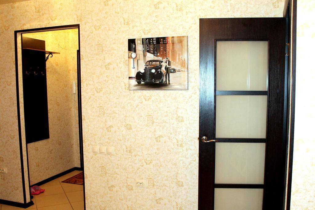 Apartments On Sotsialisticheskaya Kak Doma Бобруйск Екстериор снимка